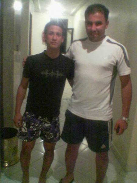 moi i gardain de but 3omar charf